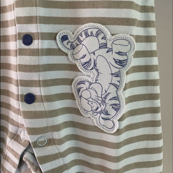 Disney Baby Tigger Embroidered Striped One-Piece Cotton Footie Sleeper Size 6M - Picture 6 of 8